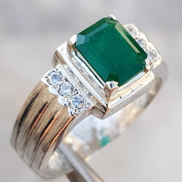 Real Dark Green Swat Emerald Ring with diamonds - Picture 1 of 5